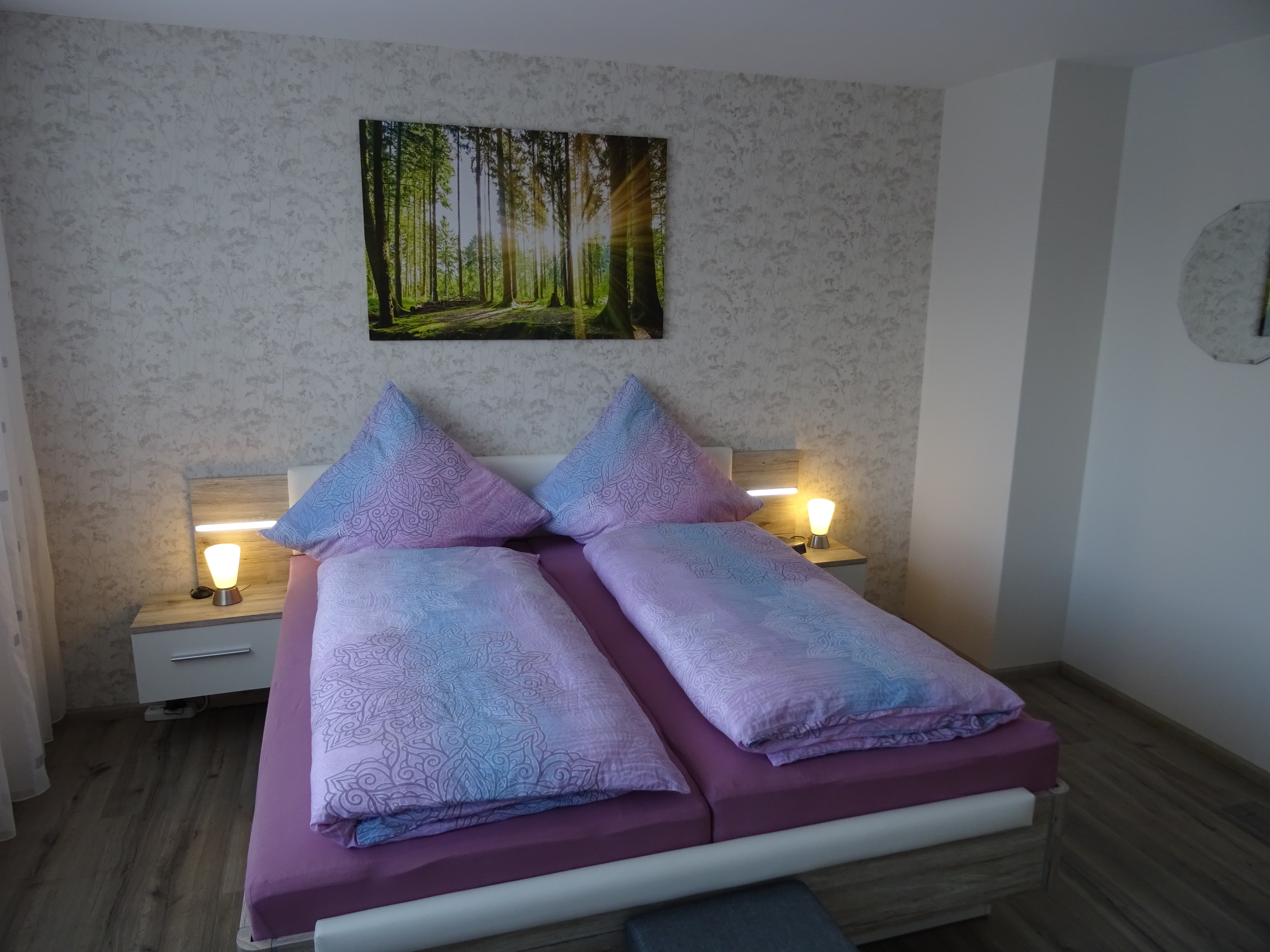 Schlafzimmer 1